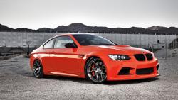 Заставки с оранжевой БМВ М3