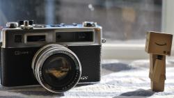 Картонный человечек и камера картинки бесплатно