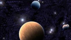 Красивая впрекция планет на фоне ярких галактик