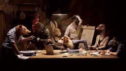 Креативные обои животные за работой как люди