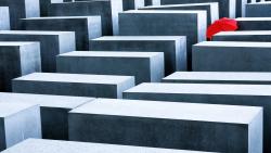 Кубики, красный зонтик, абстрактные обои hd бесплатно