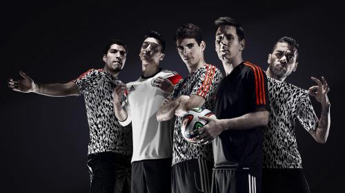 Лионель Месси, Месут Озил, Оскар, Алвес, Суарес в рекламе Адидас картинки