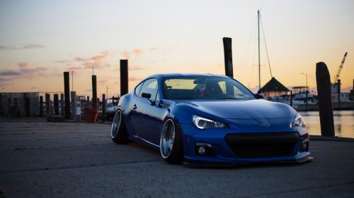 Субару синяя