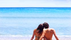 Фото любимой пары на море