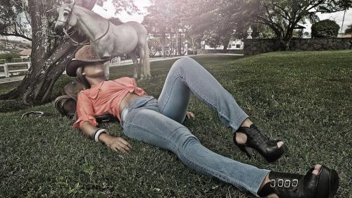 современная девушка пастушка