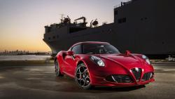 Alfa Romeo 4C красный автомобиль картинки для рабочего стола