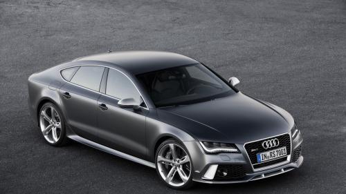 Audi RS7 черный вид сбоку